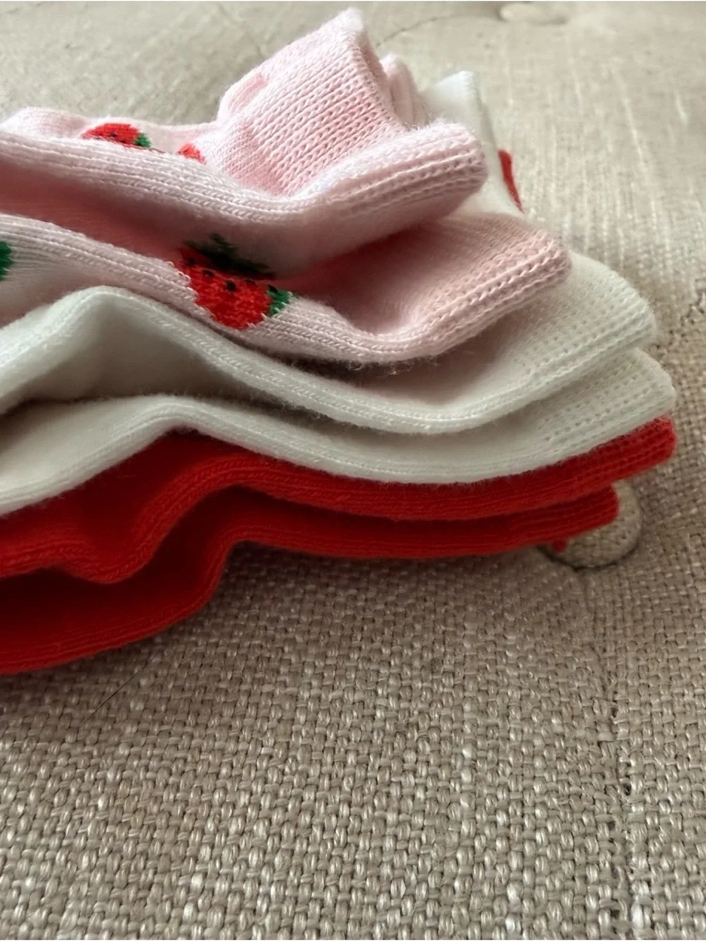 Kate Spade Strawberry Quarter Socks 3-Pack